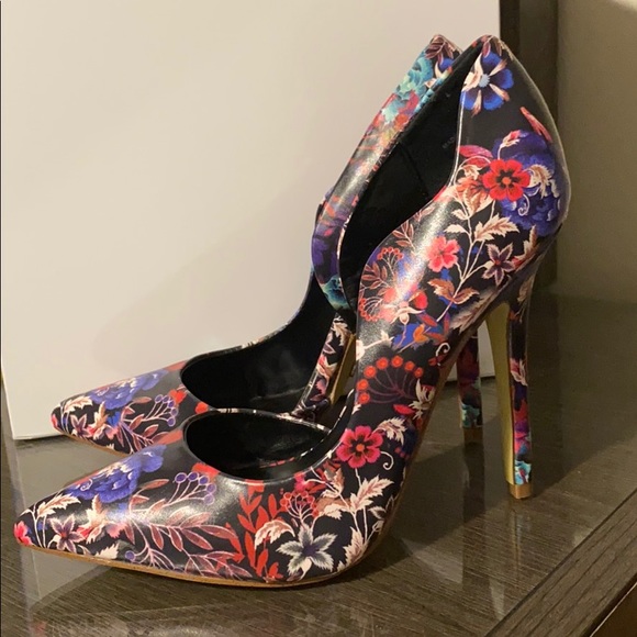 Bebe heels - Picture 5 of 5